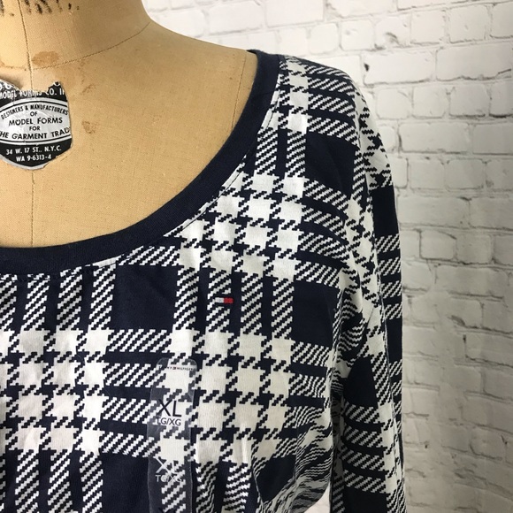NWOT! Tommy Hilfiger, Long Sleeve Tee - Picture 4 of 4